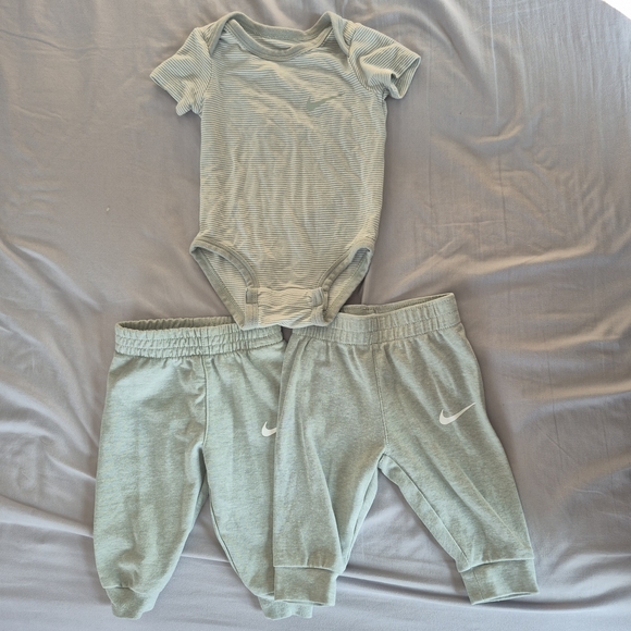 Nike Baby Green Striped Onesie and Pants Set- 3 Months - Picture 1 of 6